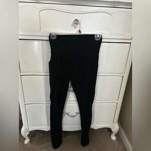 Black Women's High-Waisted Leggings With Pockets